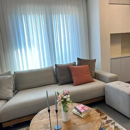 Apartment Mozart House - Spacious Luxury - Heart Of The Tirana