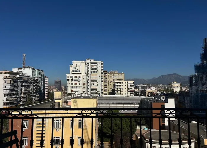 Mozart House - Spacious Luxury - Heart Of The דירה טיראנה