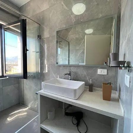 Daire Mozart House - Spacious Luxury - Heart Of The *