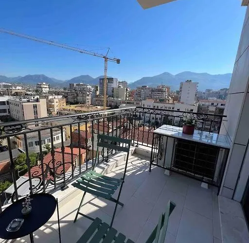 شقة Mozart House - Spacious Luxury - Heart Of The تيرانا